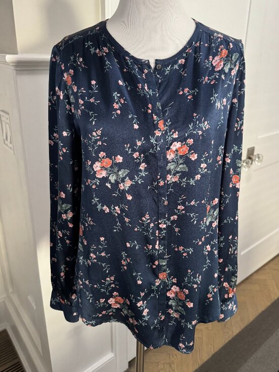 Joie Tops - Joie 'Timlyn' Navy Blue Floral Patterned Blouse, S, Great Condition,High-Quality